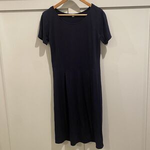 Uniqlo Dress Women Large Blue Fit and Flare Modal Stretch Short‎ Sleeve